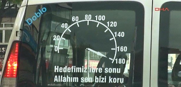 Şaşırtan araç arkası yazıları
