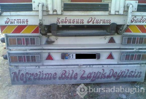 Şaşırtan araç arkası yazıları
