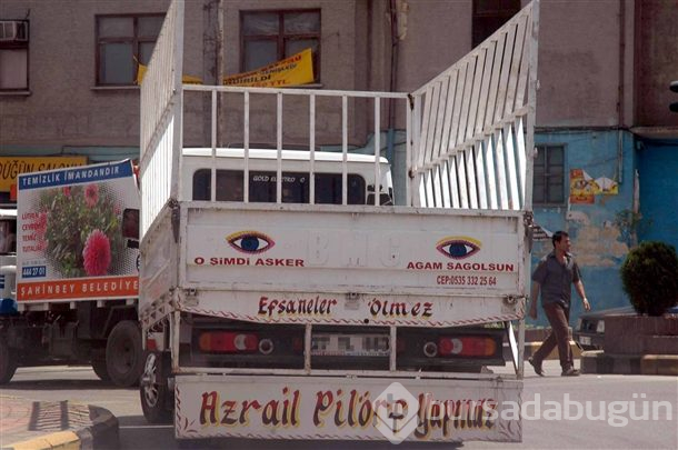 Şaşırtan araç arkası yazıları
