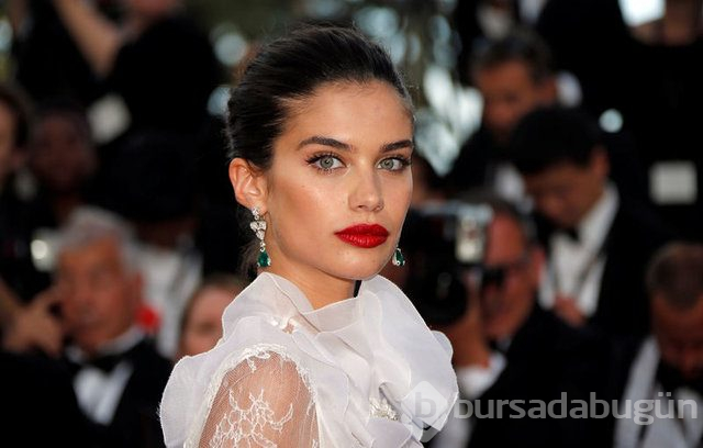 Sara Sampaio: Vücudumu dinliyorum
