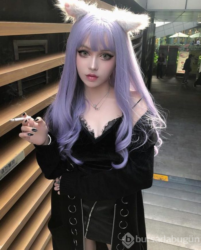 Anime mi yoksa gerçek mi?
