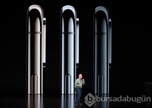 Bir küvet bozuk parayla iPhone XS satın aldı
