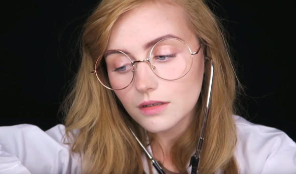 21 yaşındaki genç kızın yüklediği bu videolar ona servet kazandırıyor!
