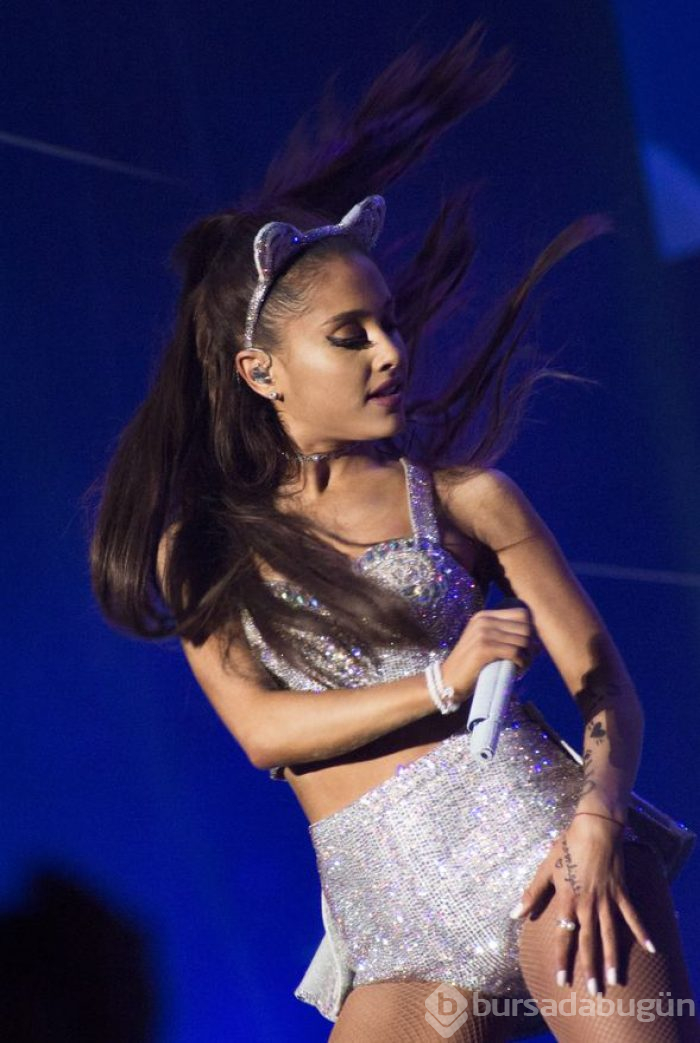 Ariana Grande yeni şarkısıyla rekor kırdı
