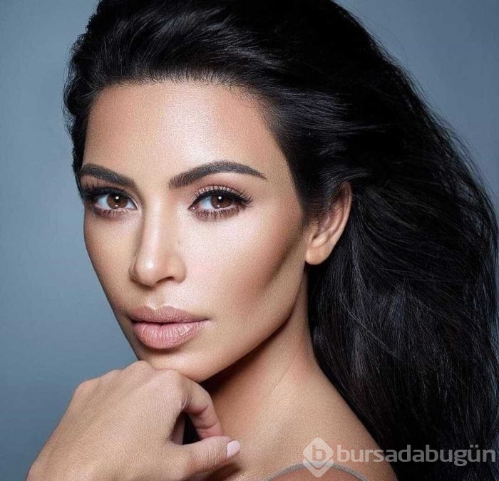 Kim Kardashian kızına da photoshop yaptı
