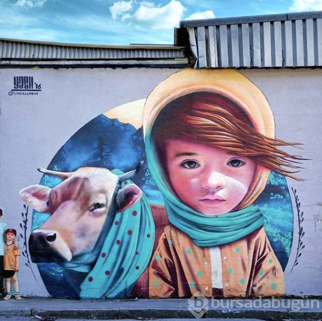Bir kutu sanat sokaklarda!
