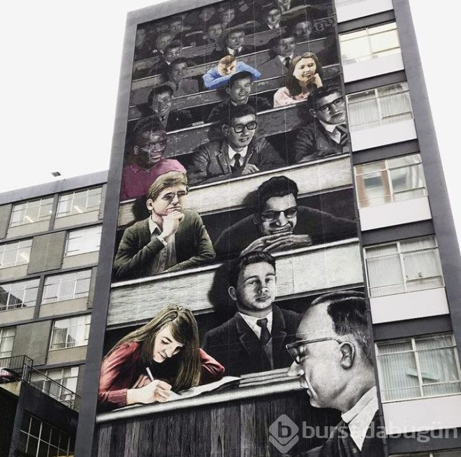 Bir kutu sanat sokaklarda!

