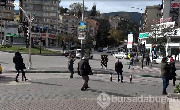 Bursa'da lodos, vatandaşlara zor anlar yaşattı