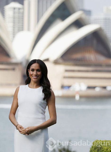 Kraliyet Ailesi'nden Meghan Markle'e uyarı: "Daha az Hollywood yıldızı gibi giyin"
