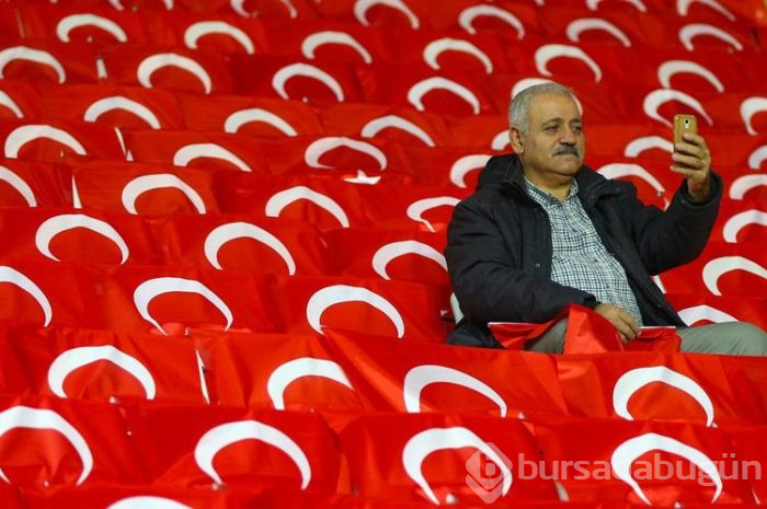 Türkiye ile Ukrayna maçından kareler
