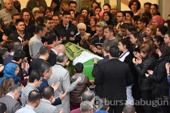 Sedef ebeyi gözyaşlarıyla uğurladılar

