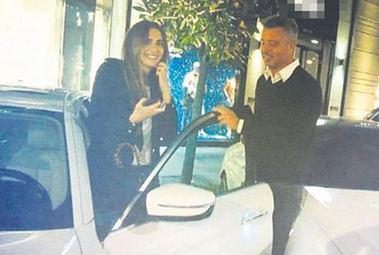 Emina Jahovic'ten Sadettin Saran'a: Wow
