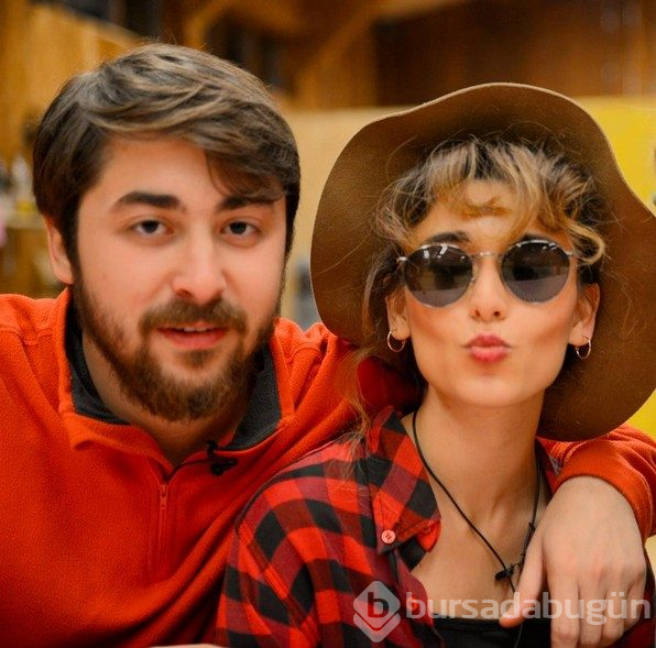 Semih Öztürk'ün sevgilisi ile anne ve babasına bakın!
