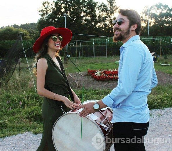 Semih Öztürk'ün sevgilisi ile anne ve babasına bakın!
