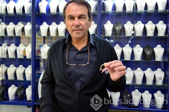 Altın emzik! Fiyatı dudak uçuklatıyor
