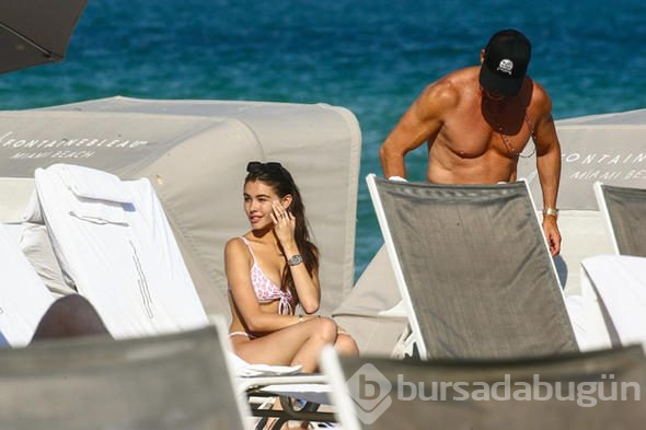 Bikiniyi denemeden almış