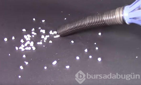 Şişeye ütü bastı, sonunda yaptığı 'şey'i gören inanamadı!
