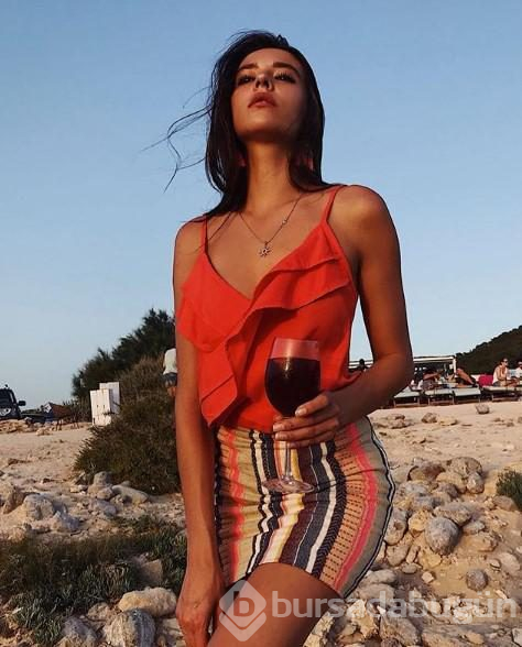 Çıplak fotoğrafları sızdı: "Ünlü aktör eşini Rus modelle aldattı"
