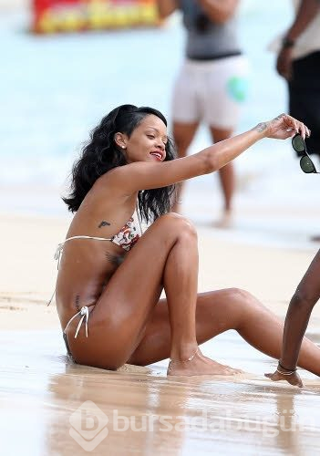 Chris Brown'dan Rihanna'nın fotoğraflarına yorum!
