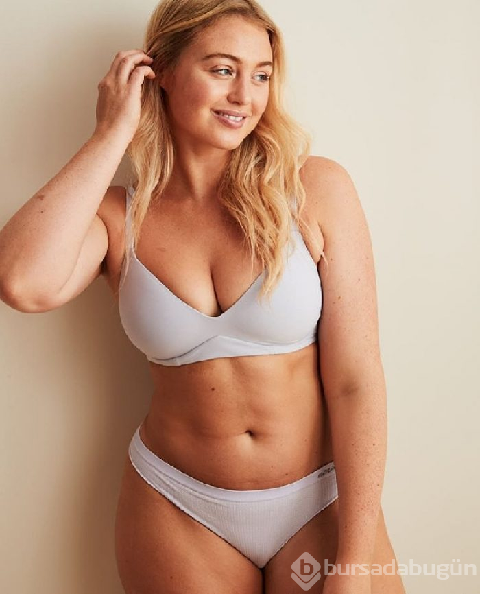 Iskra Lawrence sahili salladı
