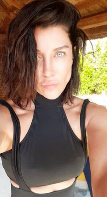 Seren Serengil ve Deniz Akkaya küfürbaz takipçileri affetmedi
