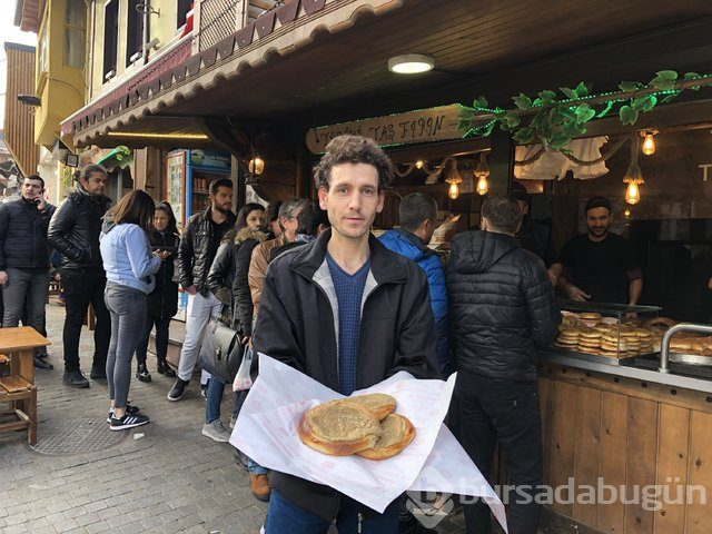 Bursalıların asırlık lezzeti 'tahinli pide'
