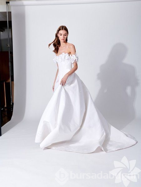 Oscar de la Renta 2019 gelinlik koleksiyonu
