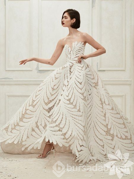 Oscar de la Renta 2019 gelinlik koleksiyonu
