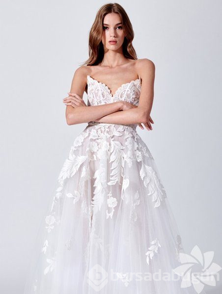 Oscar de la Renta 2019 gelinlik koleksiyonu
