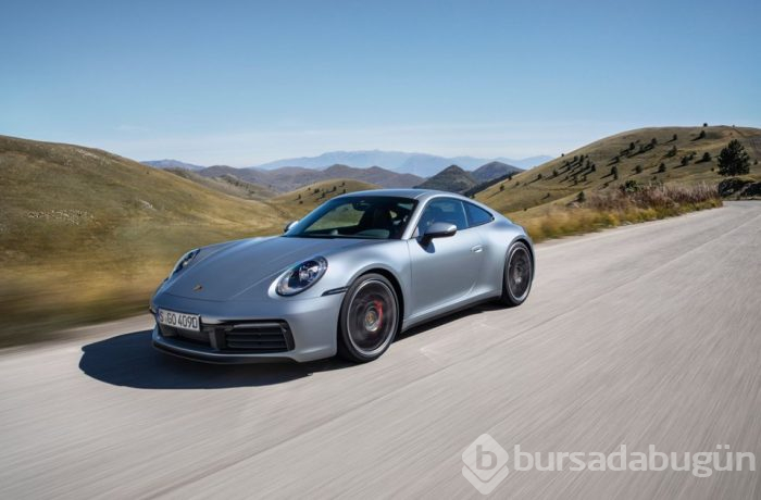 Yeni Porsche 911: Daha güçlü, daha hızlı ve daha dijital