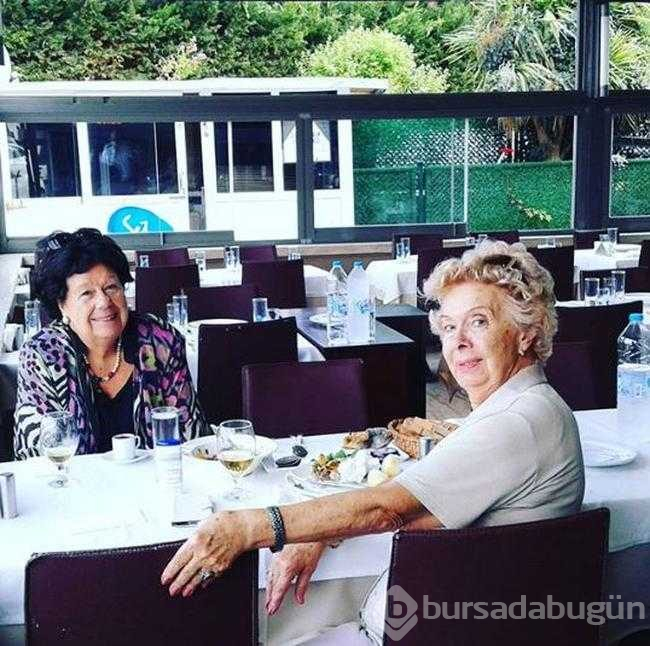 90'ların unutulmaz ismiydi. Ayşe Özgün şimdi ne yapıyor?
