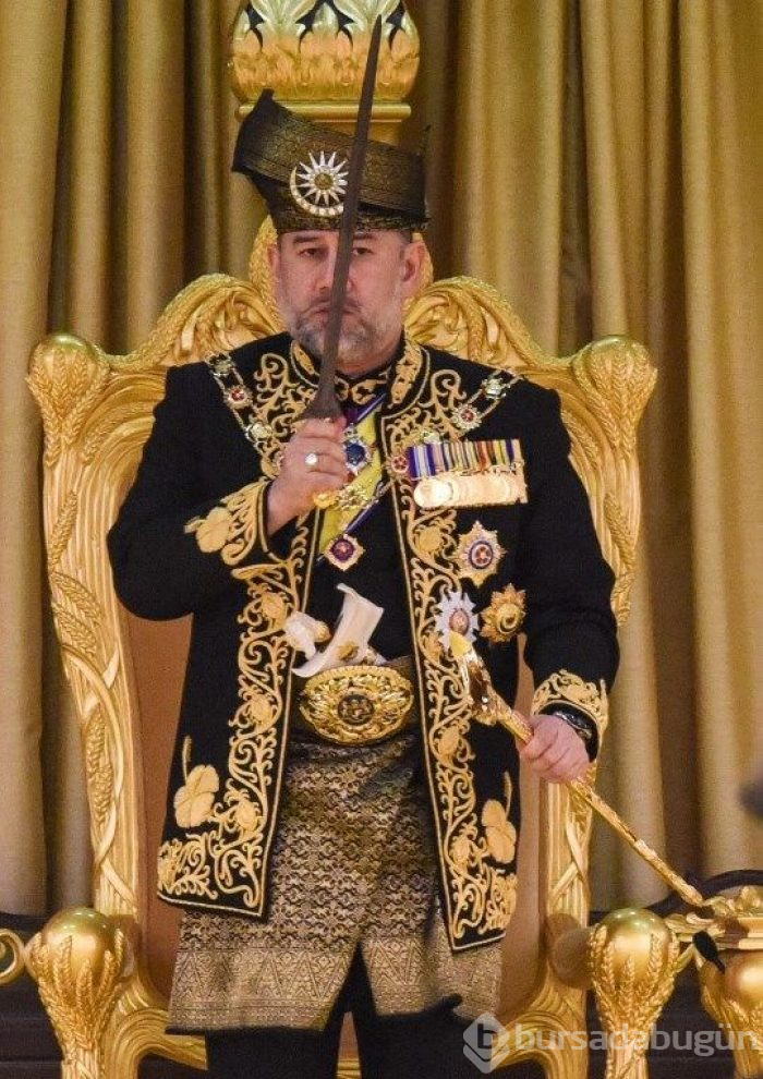 Malezya Kralı ile Rus güzellik kraliçesi evlendi