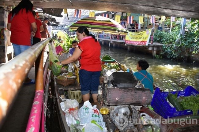 Tayland'ın sıra dışı yüzen pazarları