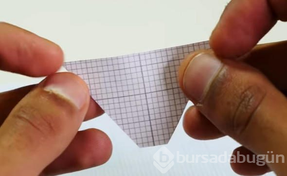 30 dakika uğraştı, CD kabını bakın neye dönüştürdü?
