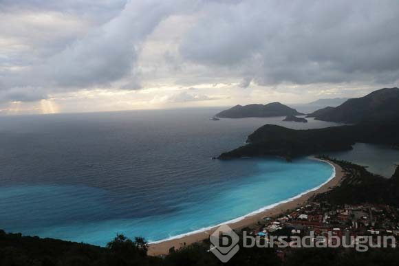 Muğla'da deniz bu hale geldi! Görenler akın etti...
