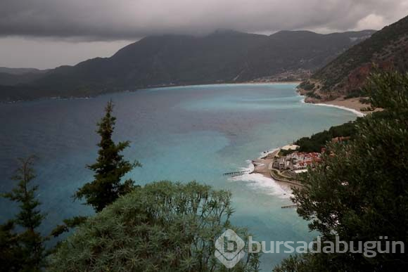 Muğla'da deniz bu hale geldi! Görenler akın etti...
