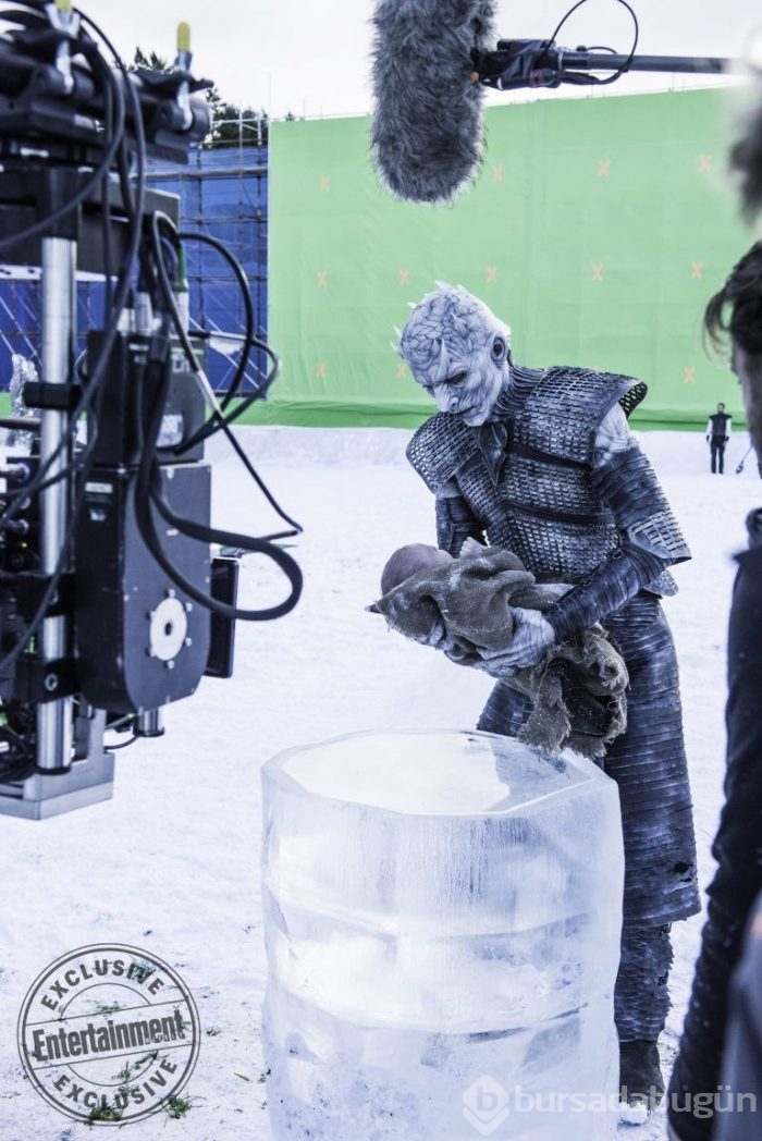 Game of Thrones'tan eğlenceli kamera arkası görüntüleri