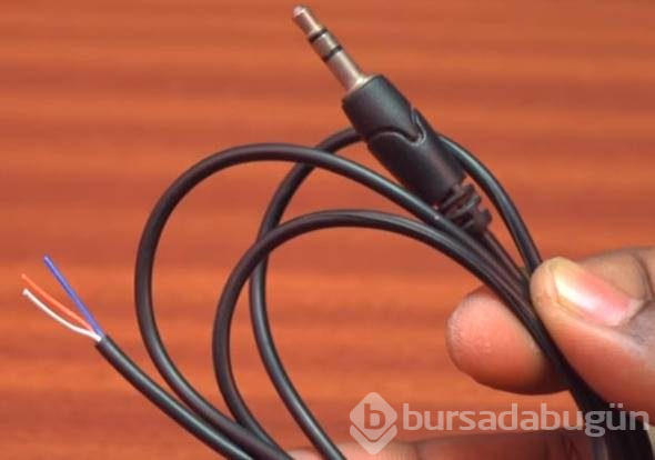 Pet şişeyi kesti, telefonuna öyle bir şey yaptı ki...
