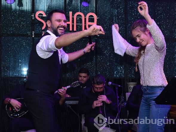 Alişan'dan Buse Varol'a: Tapılacak kadınsın
