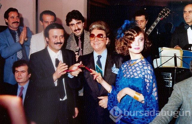 Selami Şahin ile Didem Şahin'in nişan yüzüklerini Zeki Müren takmış
