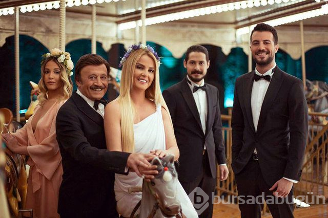 Selami Şahin ile Didem Şahin'in nişan yüzüklerini Zeki Müren takmış
