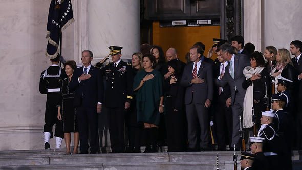 Baba Bush için anma töreni