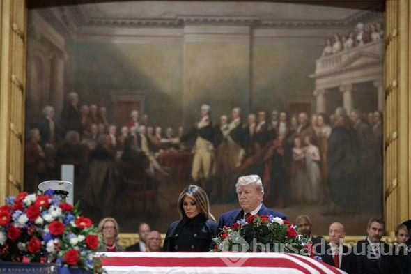 Baba Bush için anma töreni