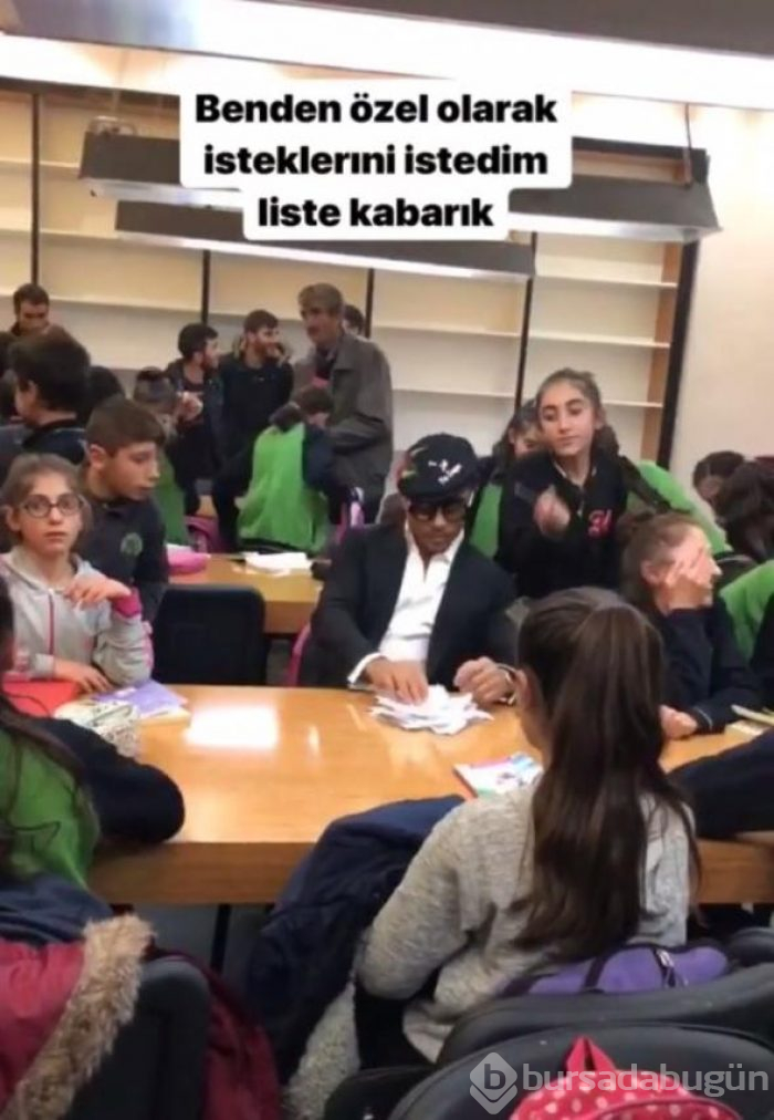 Paçaları sıvayıp dereye girdi! Nusret memleketinde
