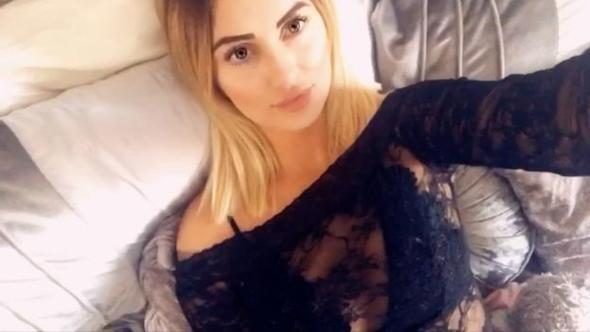 Snapchat'ten cinsel içerikli görüntülerini satıp ayda 27 bin TL kazanıyor

