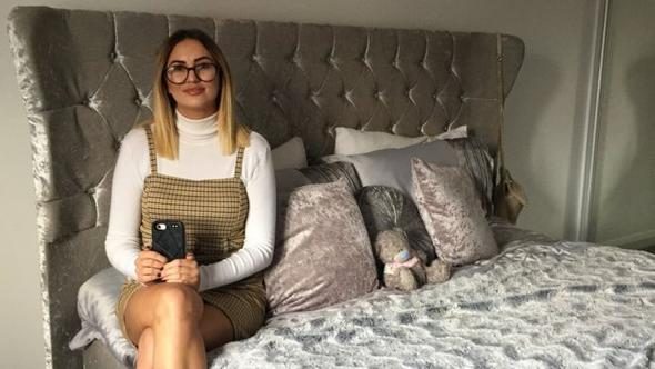 Snapchat'ten cinsel içerikli görüntülerini satıp ayda 27 bin TL kazanıyor

