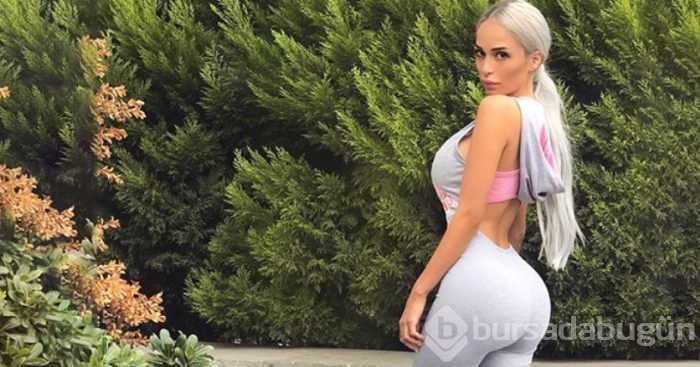 Merve Sanay derin dekolteli fotoğrafıyla hayran bıraktı