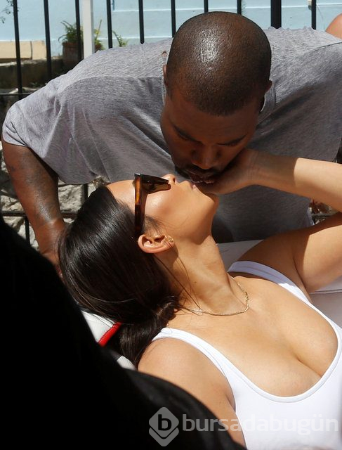 Kim Kardashian'ın eşi Kanye West özür diledi
