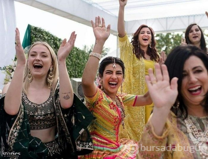 Priyanka Chopra'nın 22 metre duvaklı gelinliği