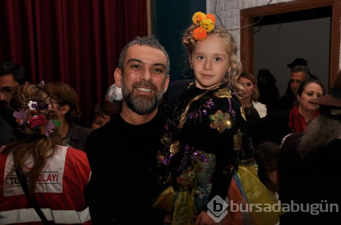 Hakan Akkaya engelli çocuklar için defile düzenledi
